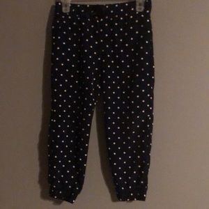 BRAND NEW GIRLS PANTS XS 4-5! NEW WITHOUT TAGS ON IT! NEVER WORN! S
